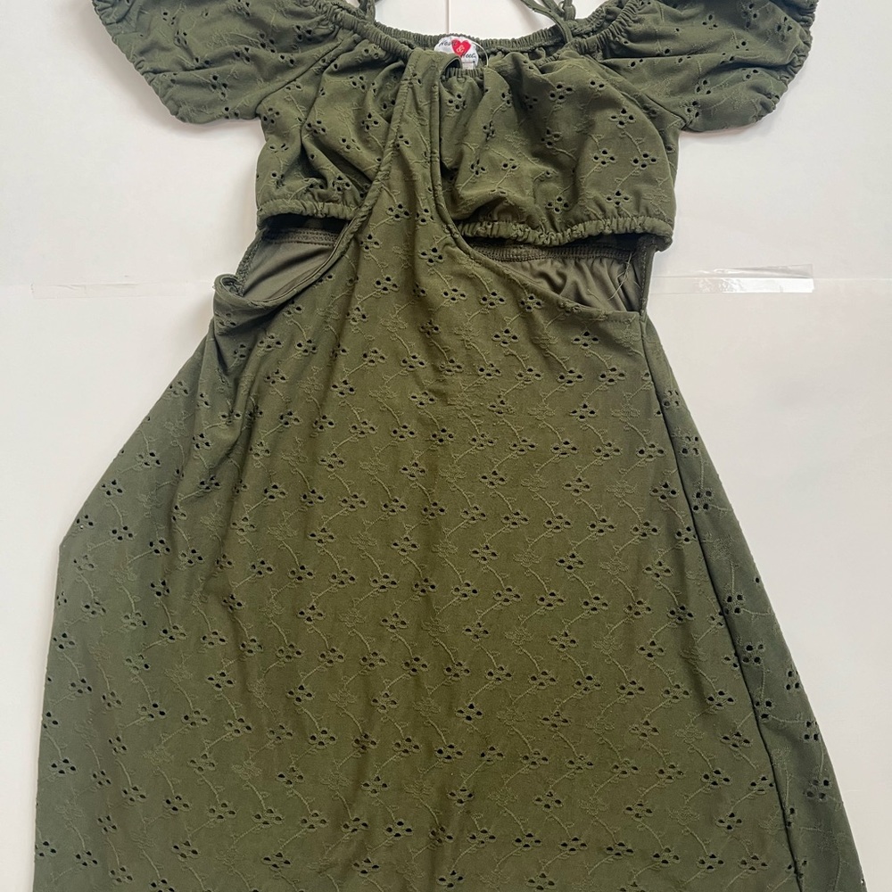 Khaki dress mini with cutout